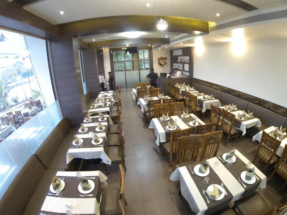 K D Residency 호텔 Kalyān 외부 사진